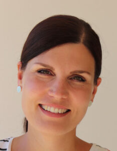 Gabriela Cerutti, Arztsekretärin